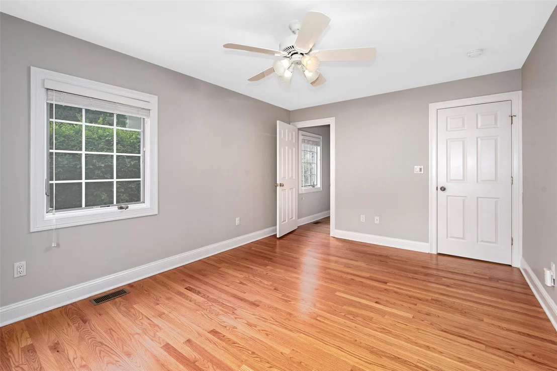 Photo of 37 Myrtle Boulevard