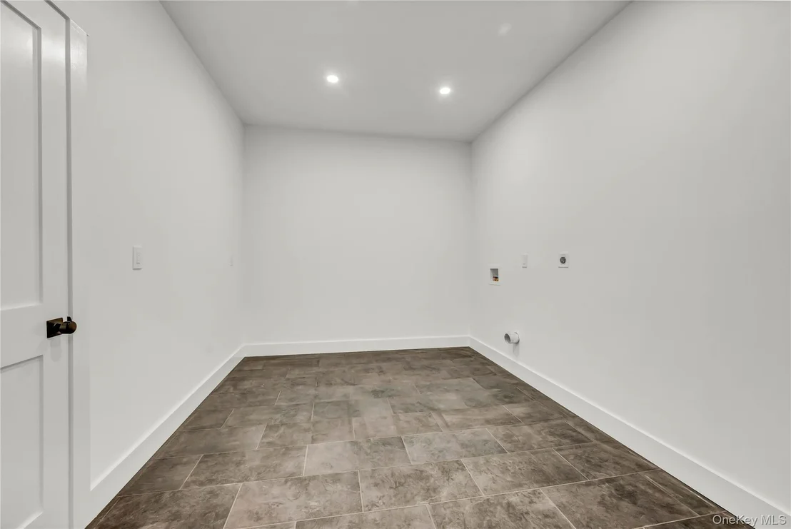 Photo of 71 Abu Mousa Drive
