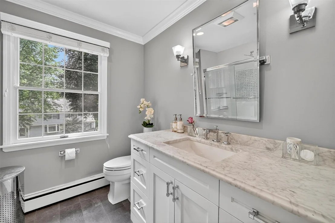Photo of 38 Middale Road
