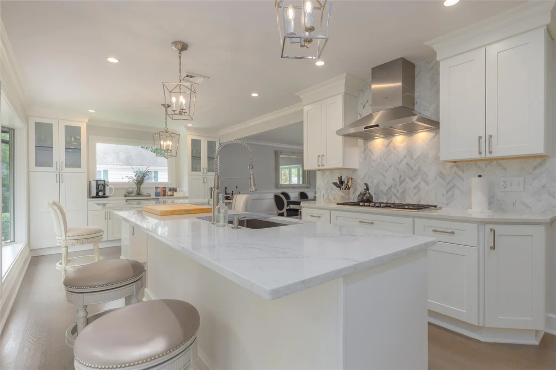 Photo of 6 Hubbard Circle