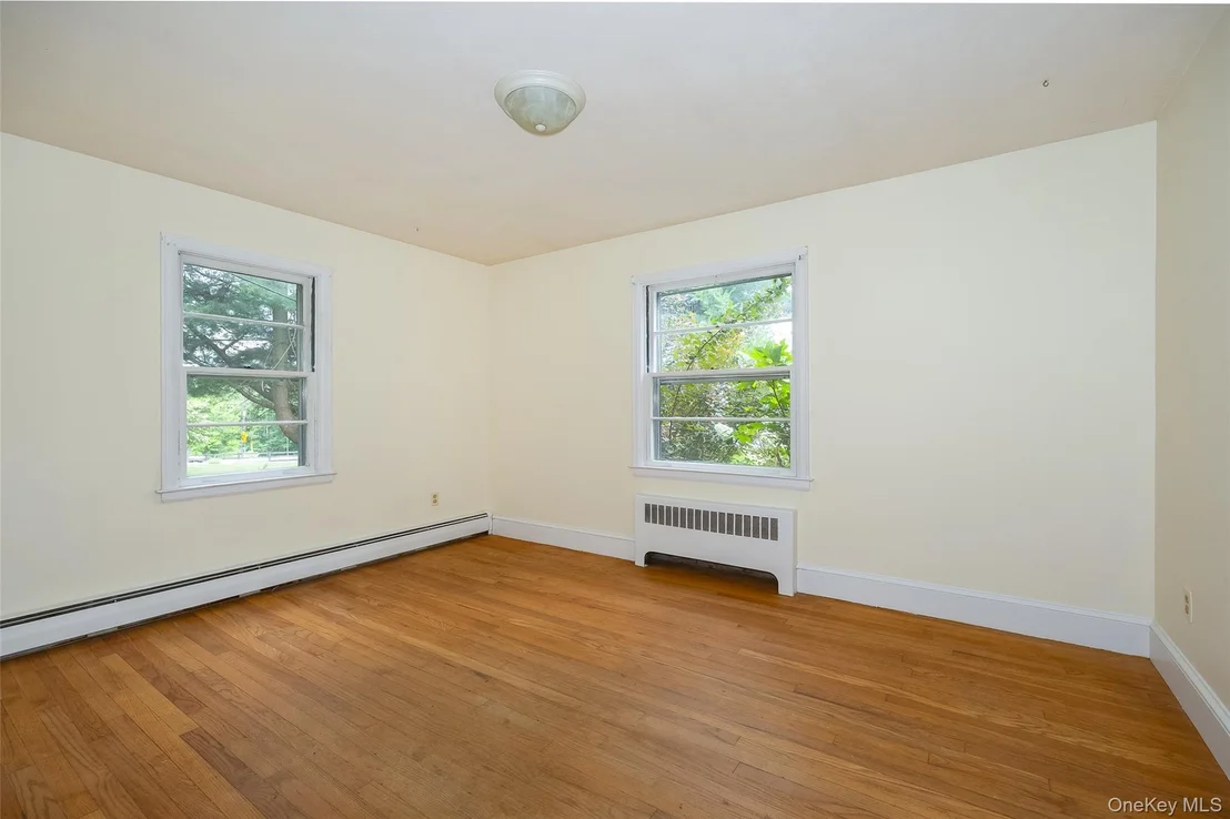 Photo of 166 Vassar Road