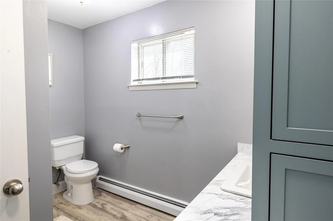 Photo of 120 Erlanger Boulevard
