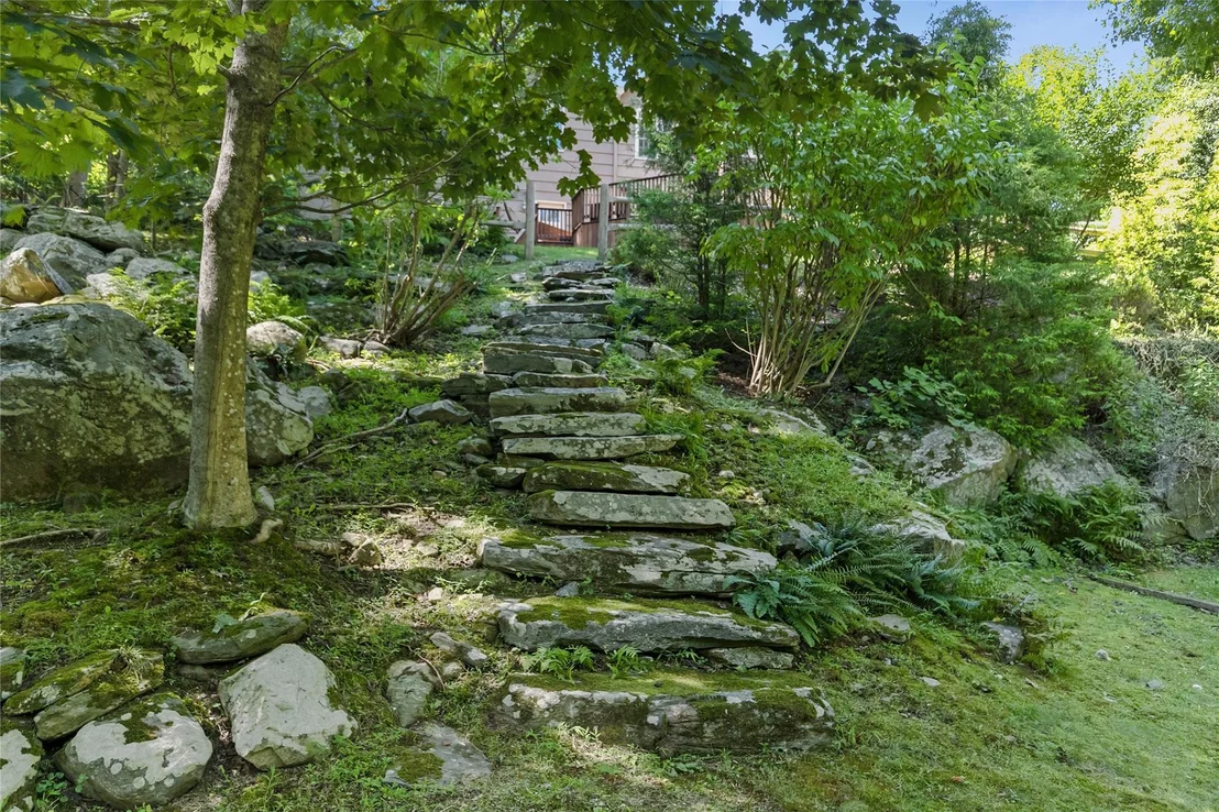 Photo of 12 Fox Ridge Road