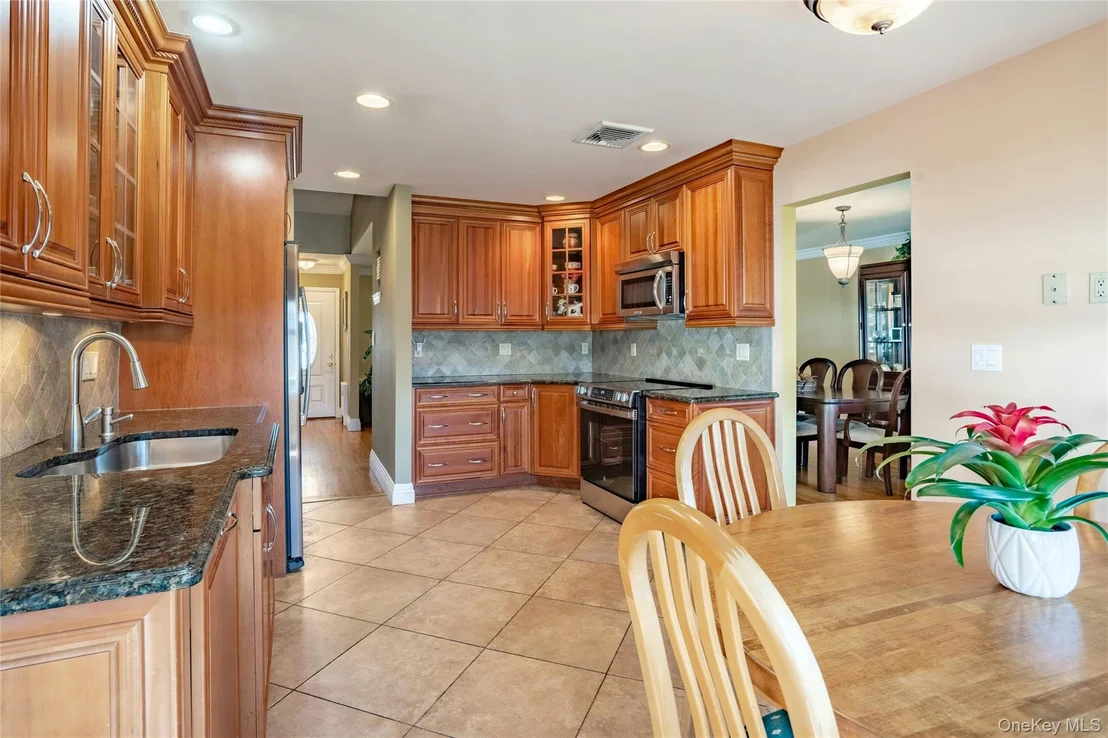Photo of 37 Winthrop Road