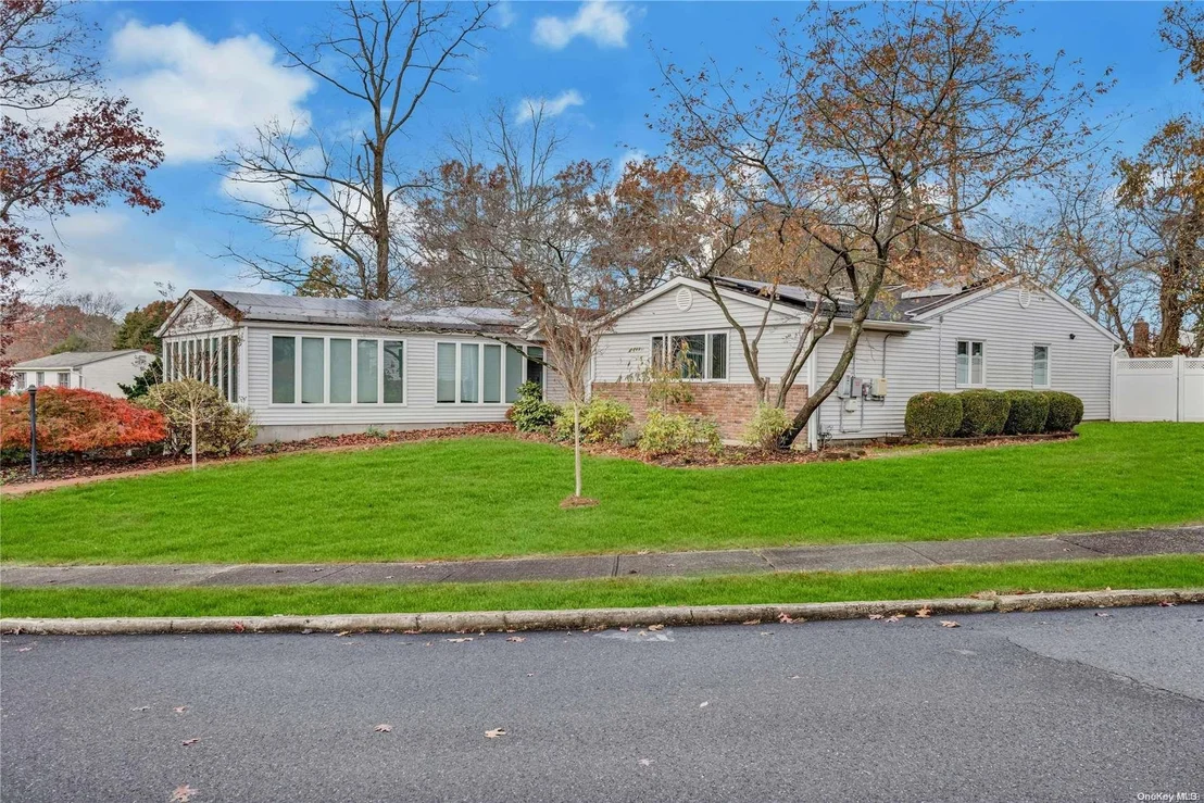 Photo of 23 Bluff Circle