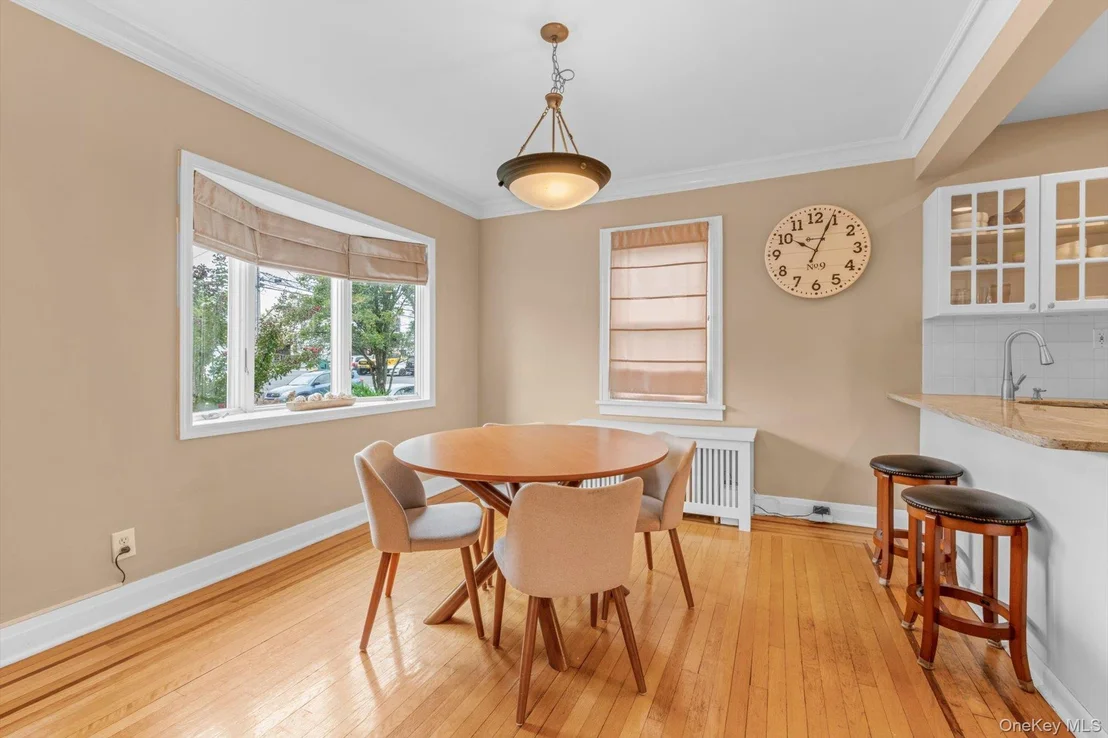 Photo of 21 Hampton Avenue