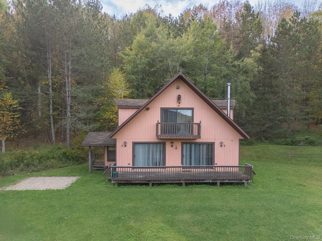 Photo of 515 Magic Mountain Road