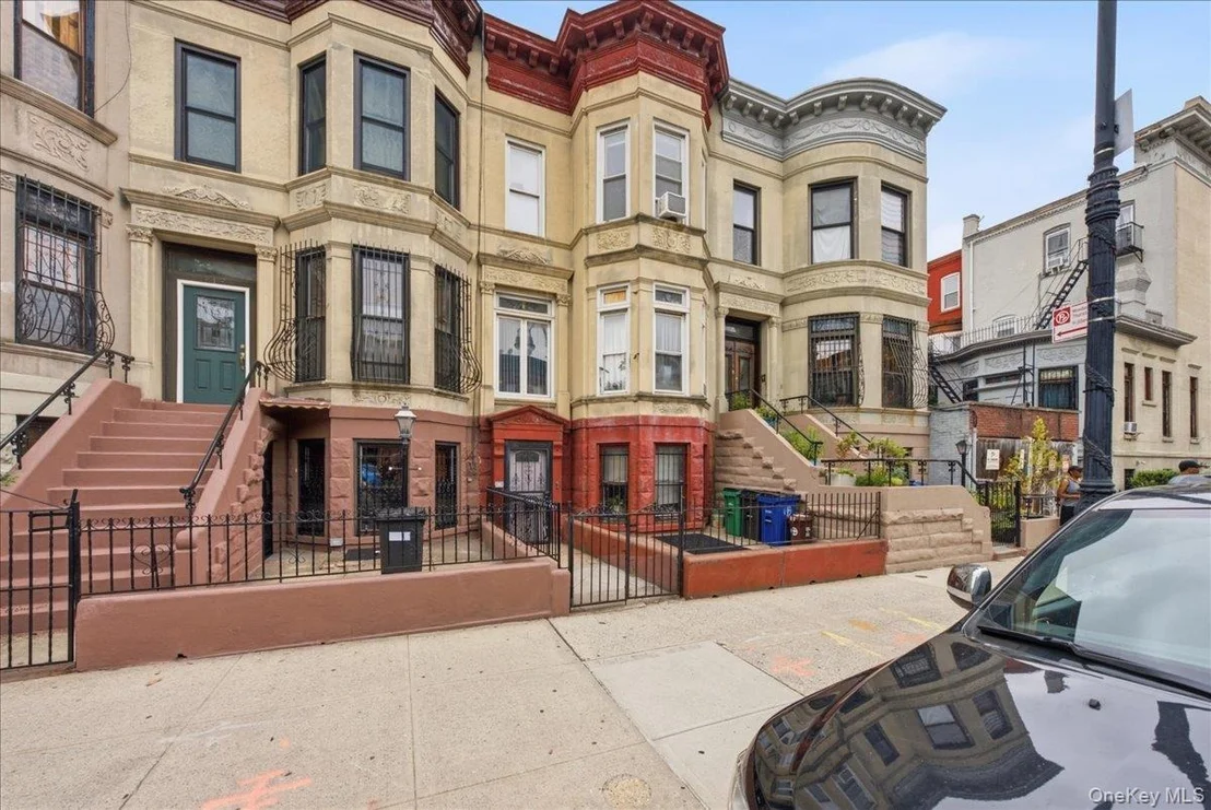 Photo of 210 Brooklyn Avenue