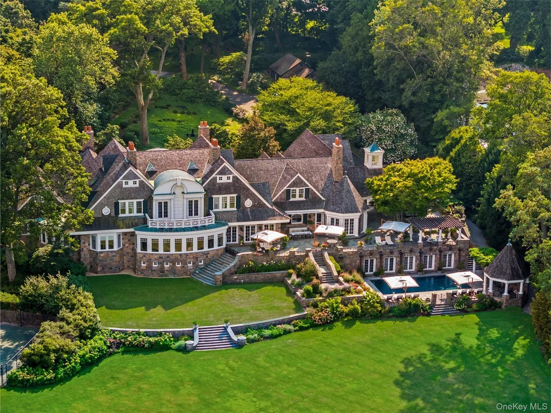 Photo of 227 Dock Lane