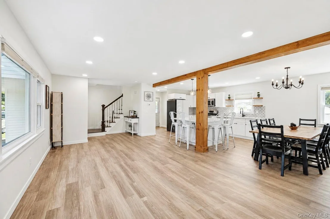 Photo of 241 Tree Road