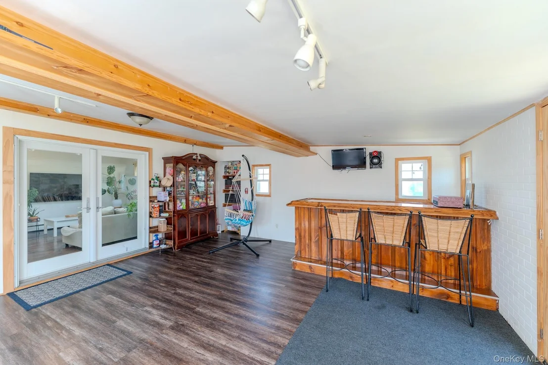 Photo of 33 Manor Drive