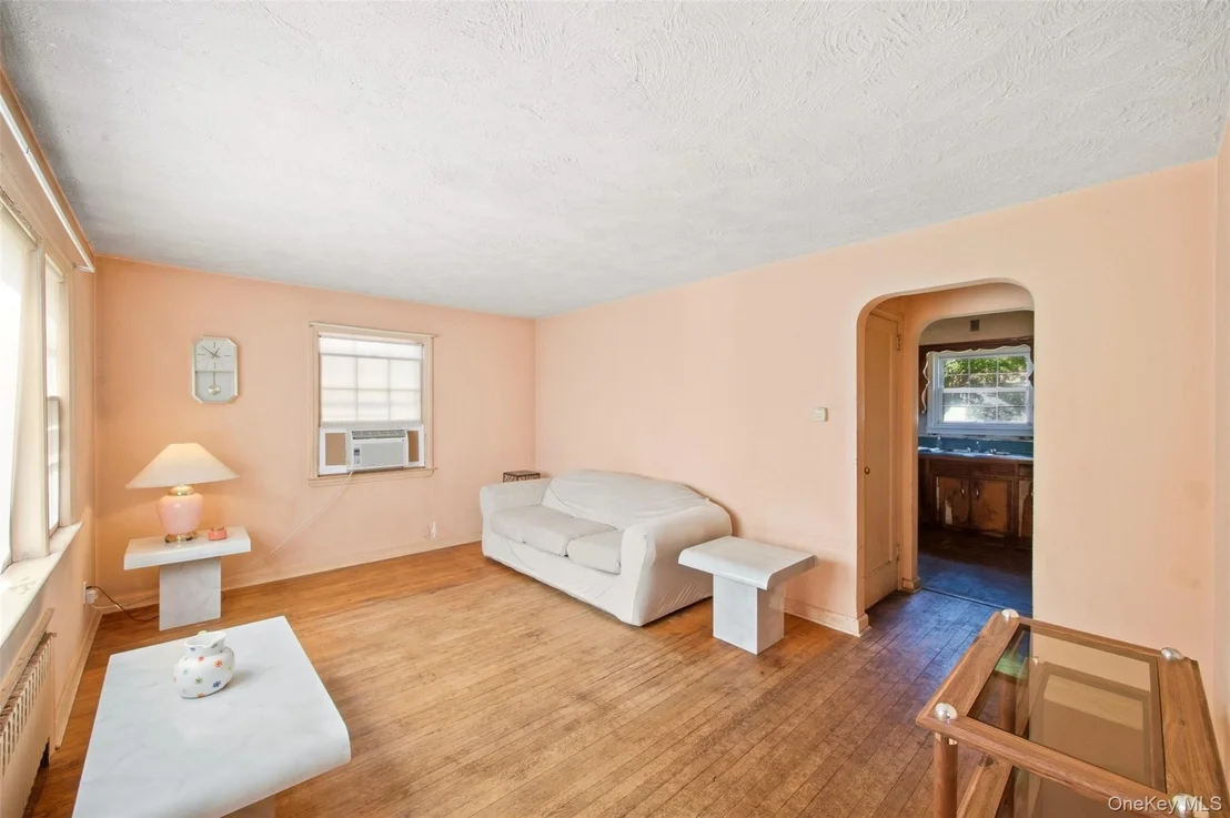 Photo of 573 Grove Place