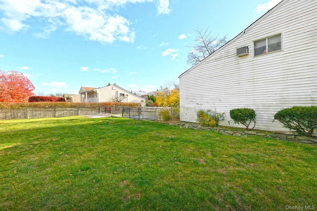 Photo of 22 Suttonwood Drive