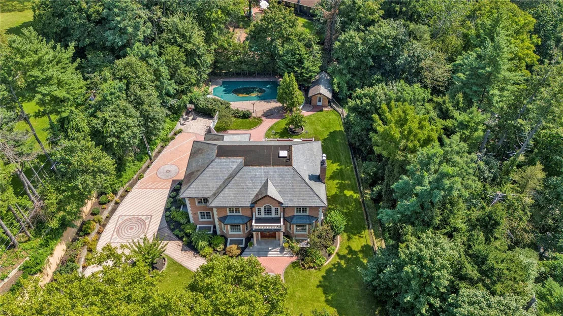 Photo of 8 Chanticlare Drive