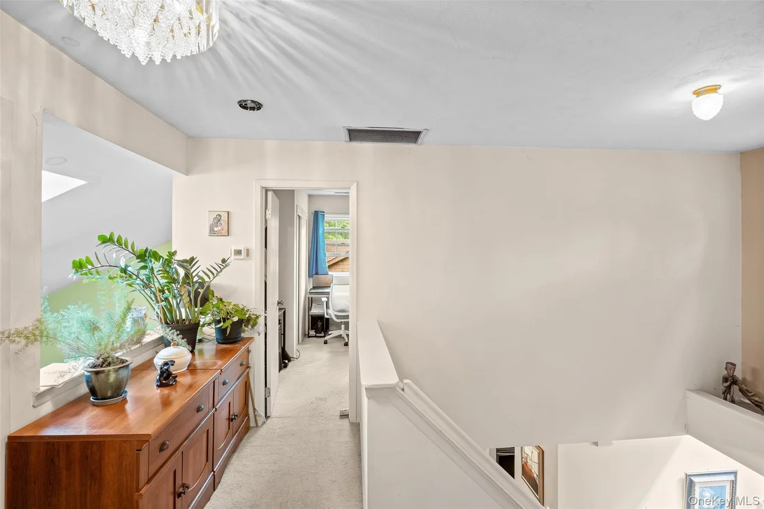 Photo of 7 Sutton Place