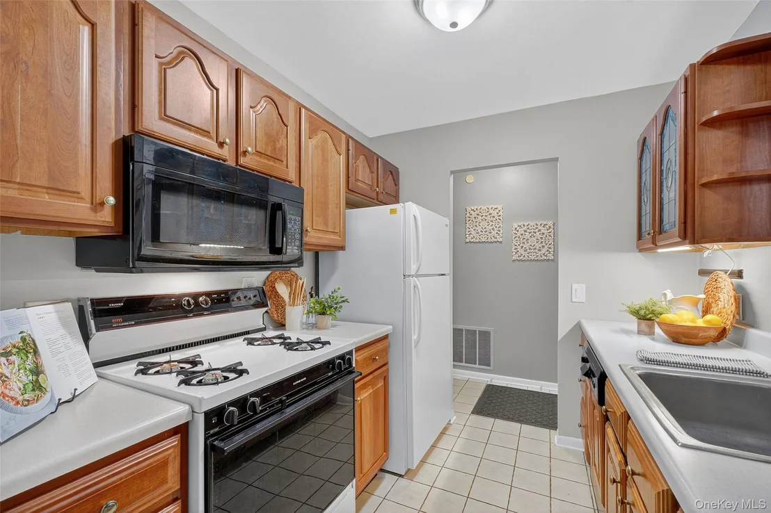 Photo of Unit A at 401 Commons Way