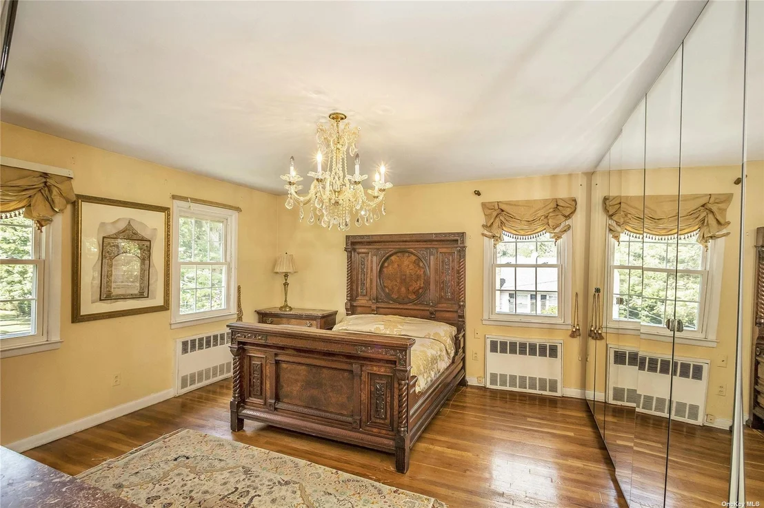 Photo of 100 The Intervale