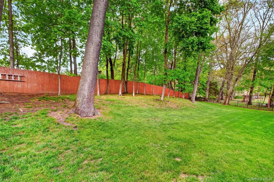 Photo of 19 Scenic Drive