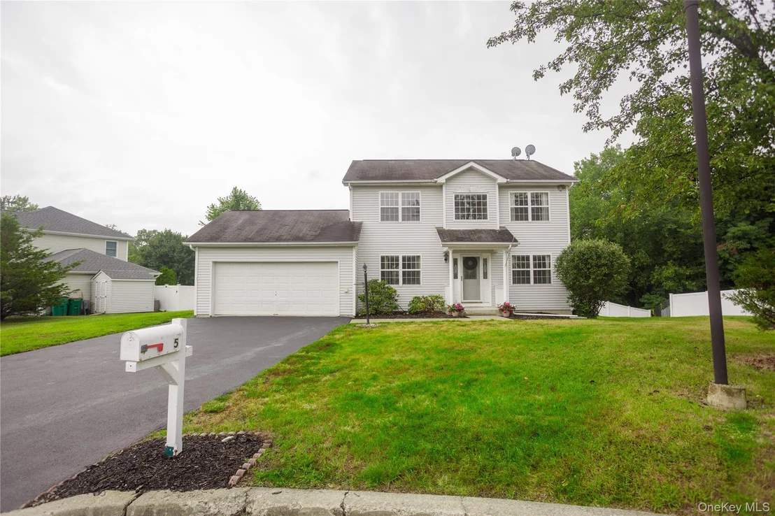 Photo of 5 Rockcrest Place