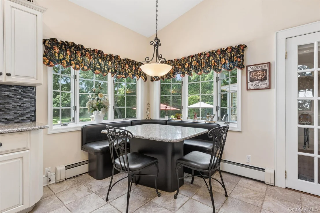 Photo of 43 Beverly Road