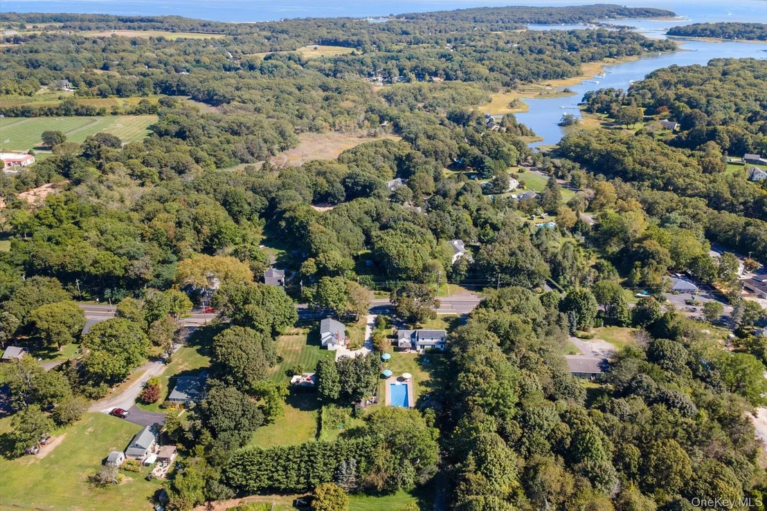 Photo of 33595 Main Road