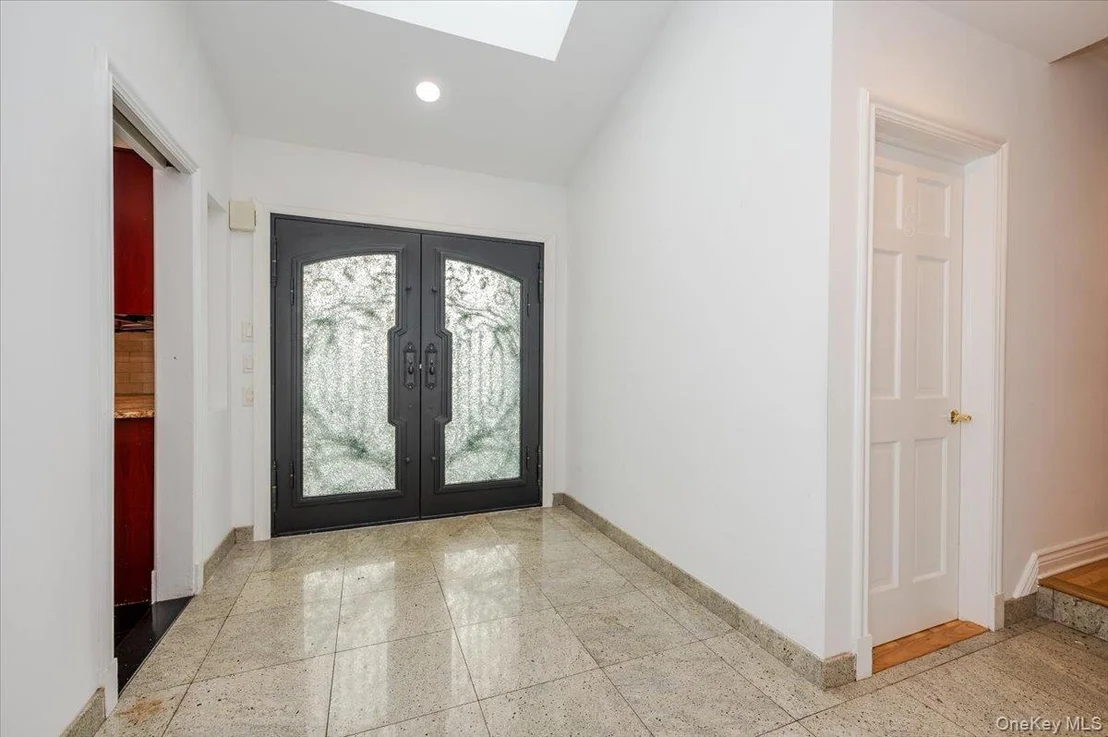 Photo of 18 Locust Drive