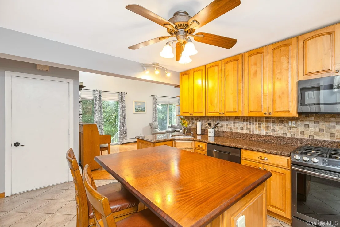 Photo of 30 Long Pond Road