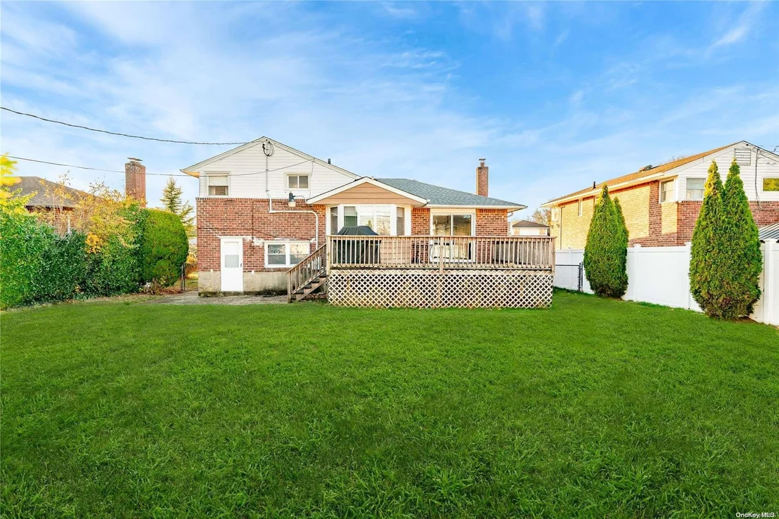 Photo of 102 Bud Lane