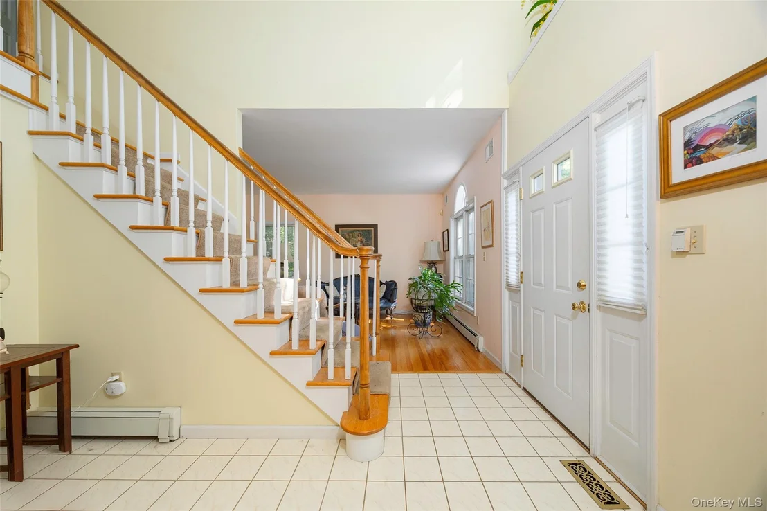 Photo of 10 Stonewall Drive