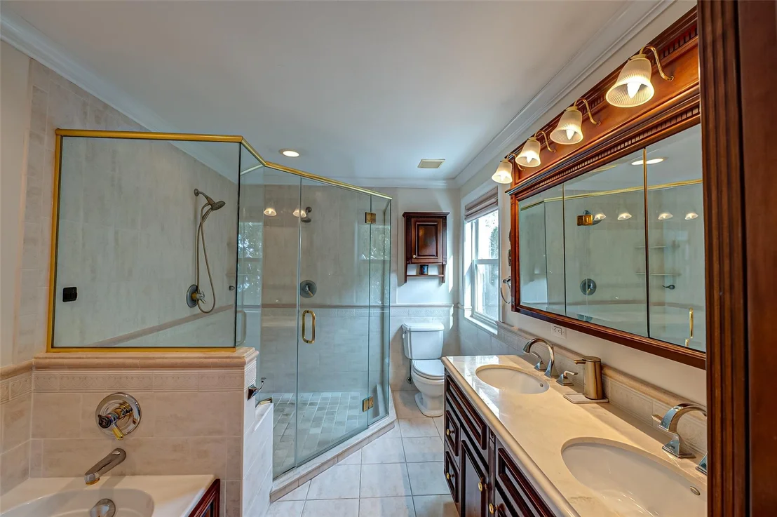 Photo of 17 Knollcrest Road