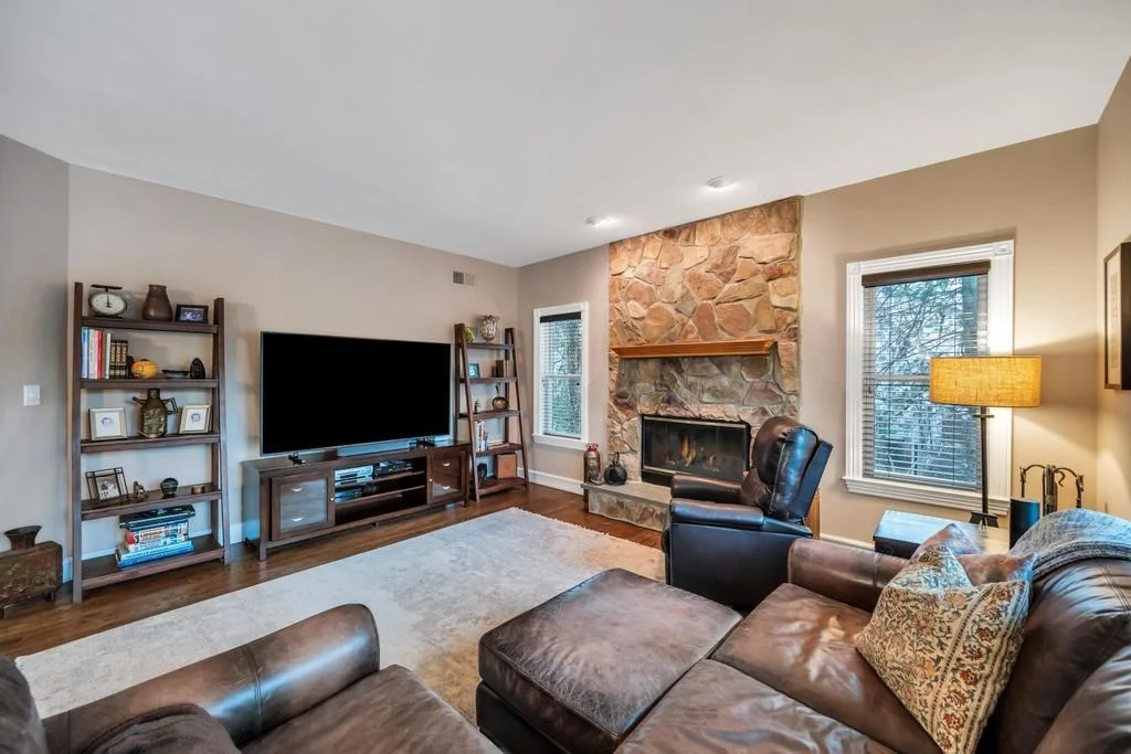 Photo of 30 Ridgefield Drive