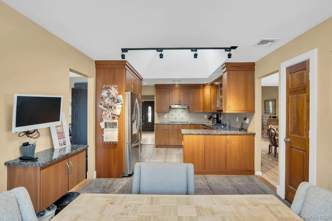 Photo of 48 Randolph Drive
