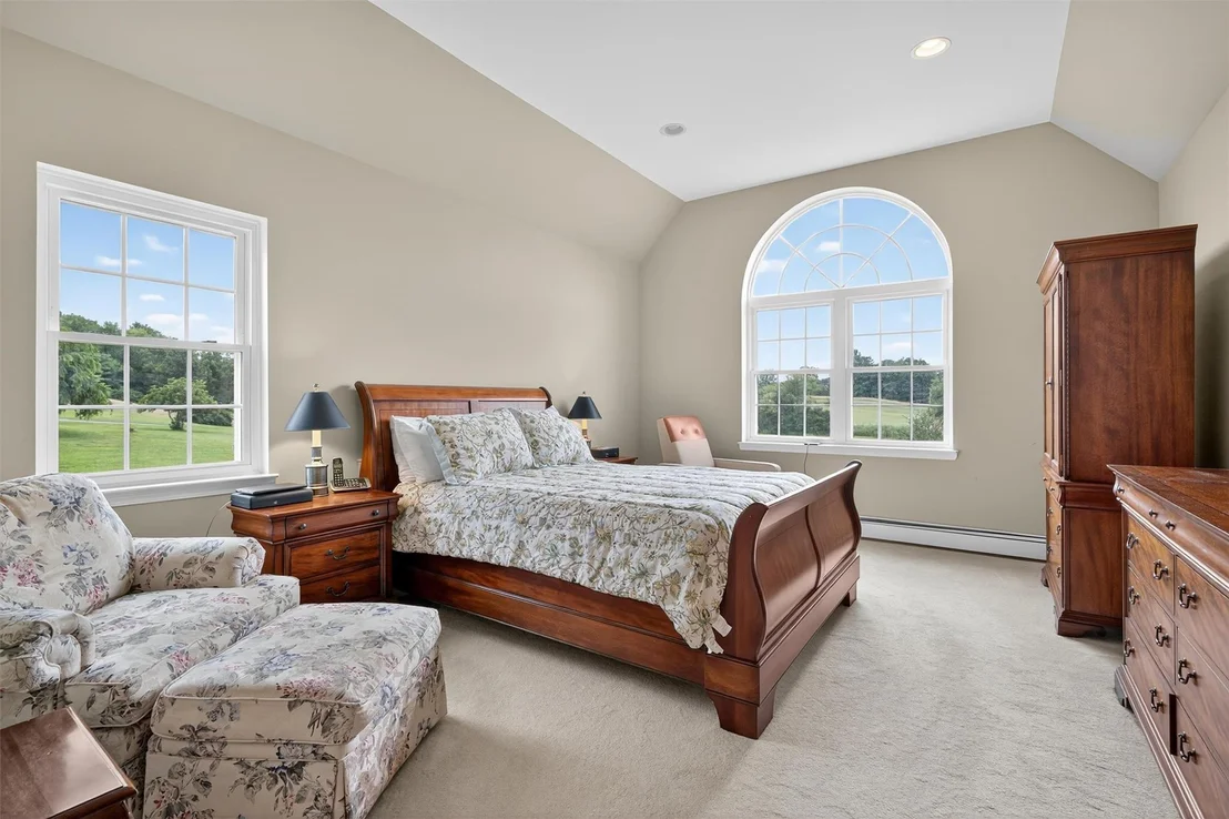 Photo of 106 Maple Avenue