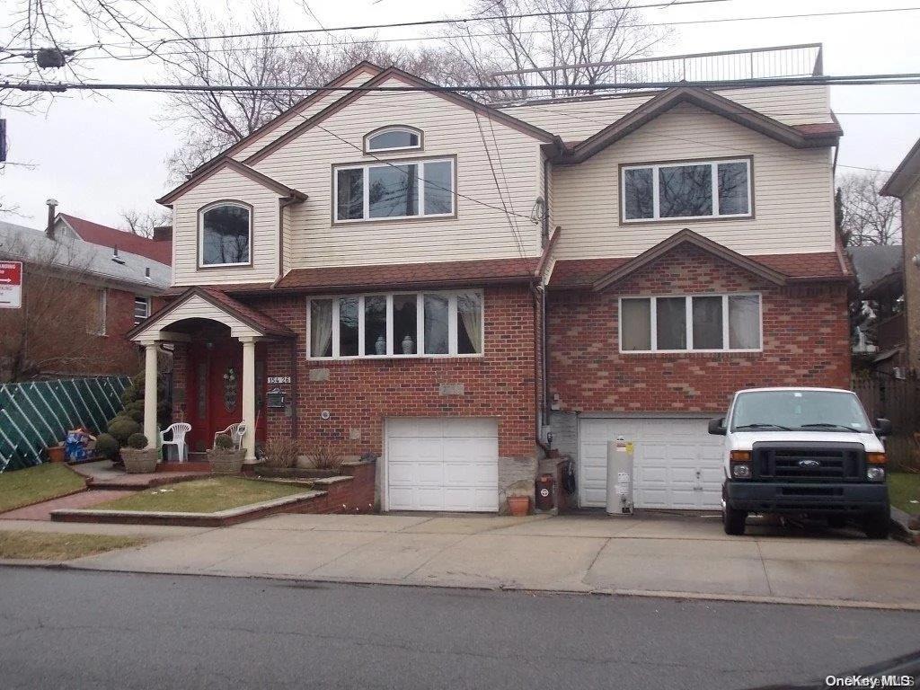 Photo of 154-26 Riverside Drive