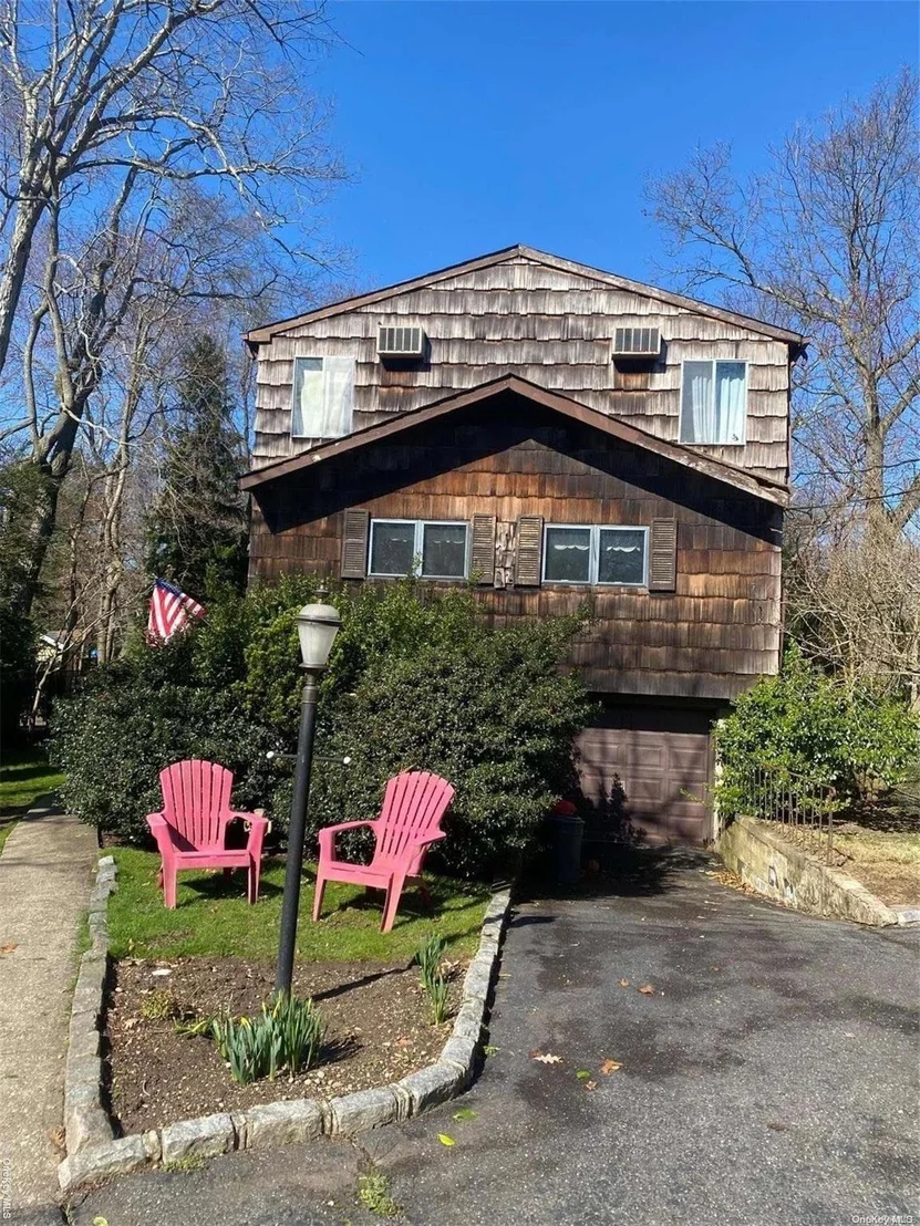 Photo of 1840 Stevens Avenue