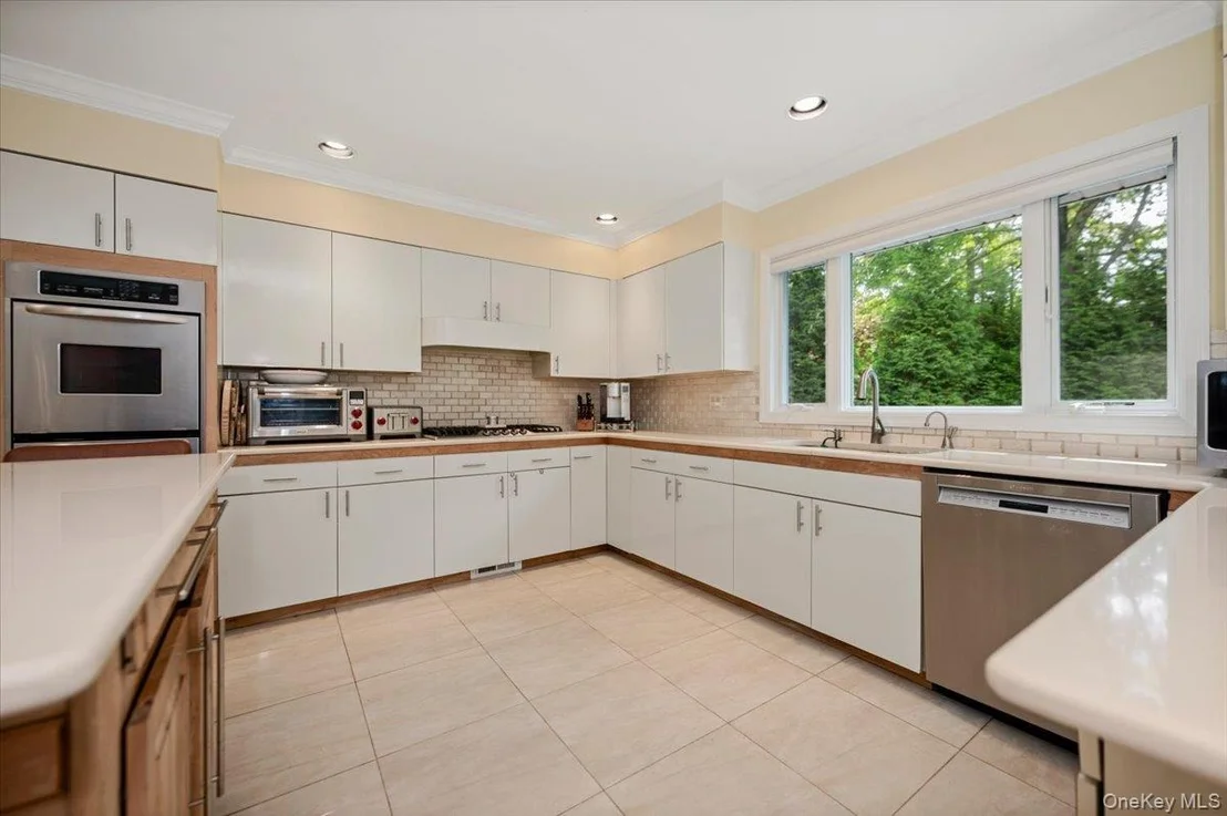 Photo of 15 Tamarac Trail