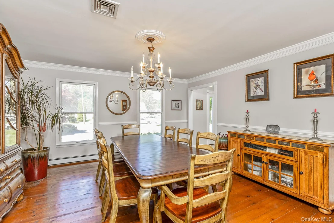 Photo of 41 Astor Avenue