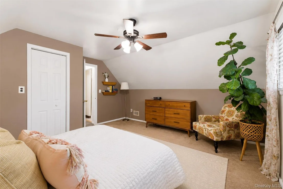 Photo of 42 Pershing Avenue