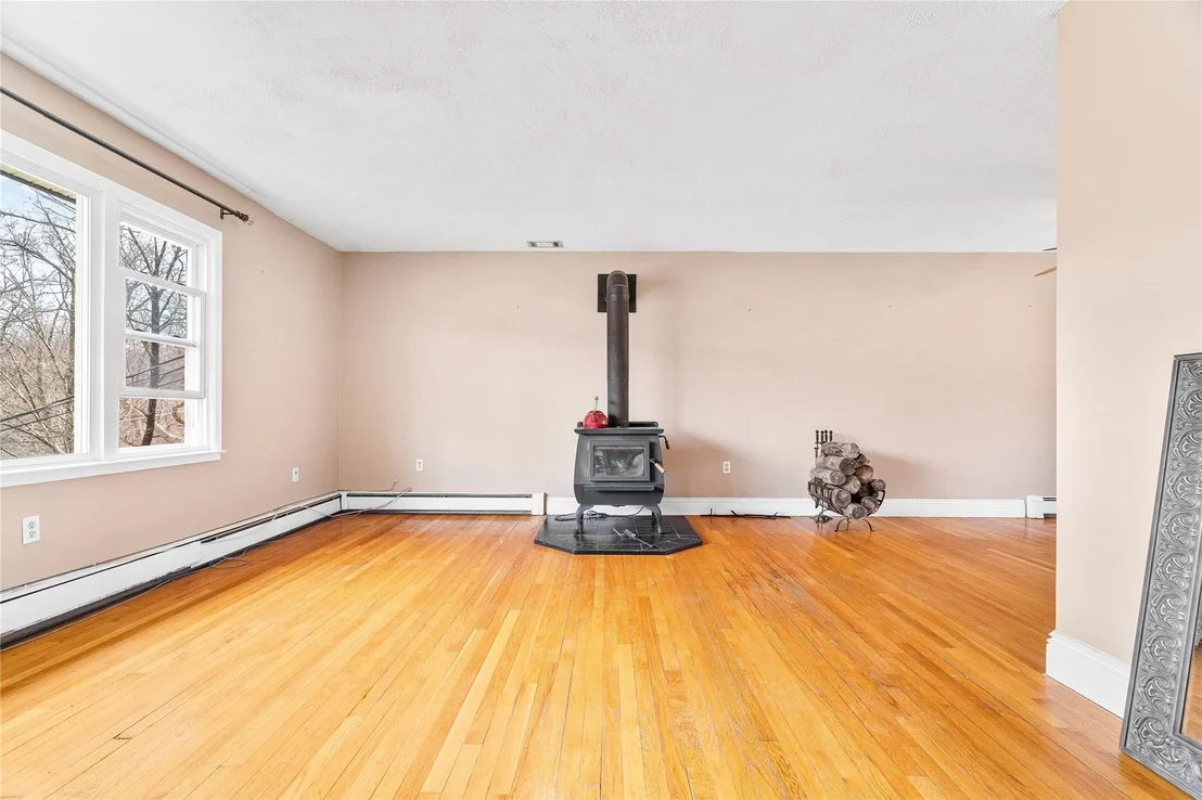 Photo of 37 Distillery Road