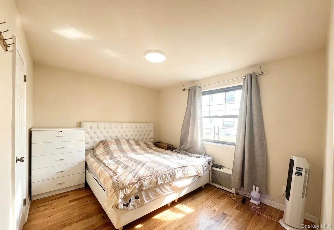 Photo of Unit A at 13604 68TH DRIVE