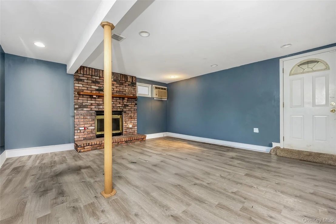 Photo of 22 3rd Street