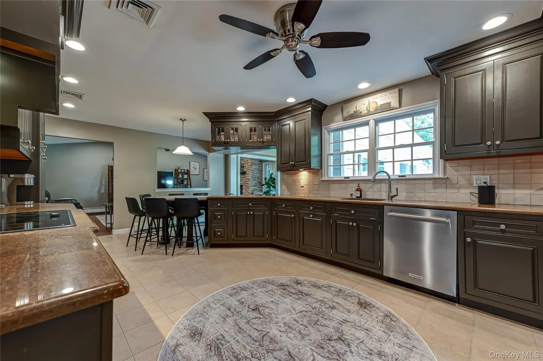 Photo of 9 Elderwood Drive