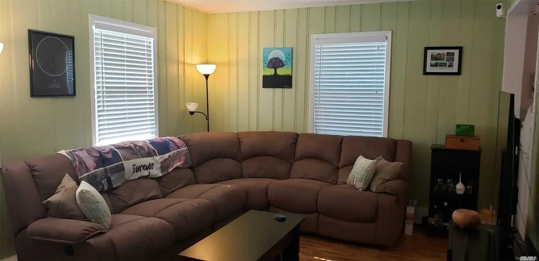 Photo of 93 Winges Avenue