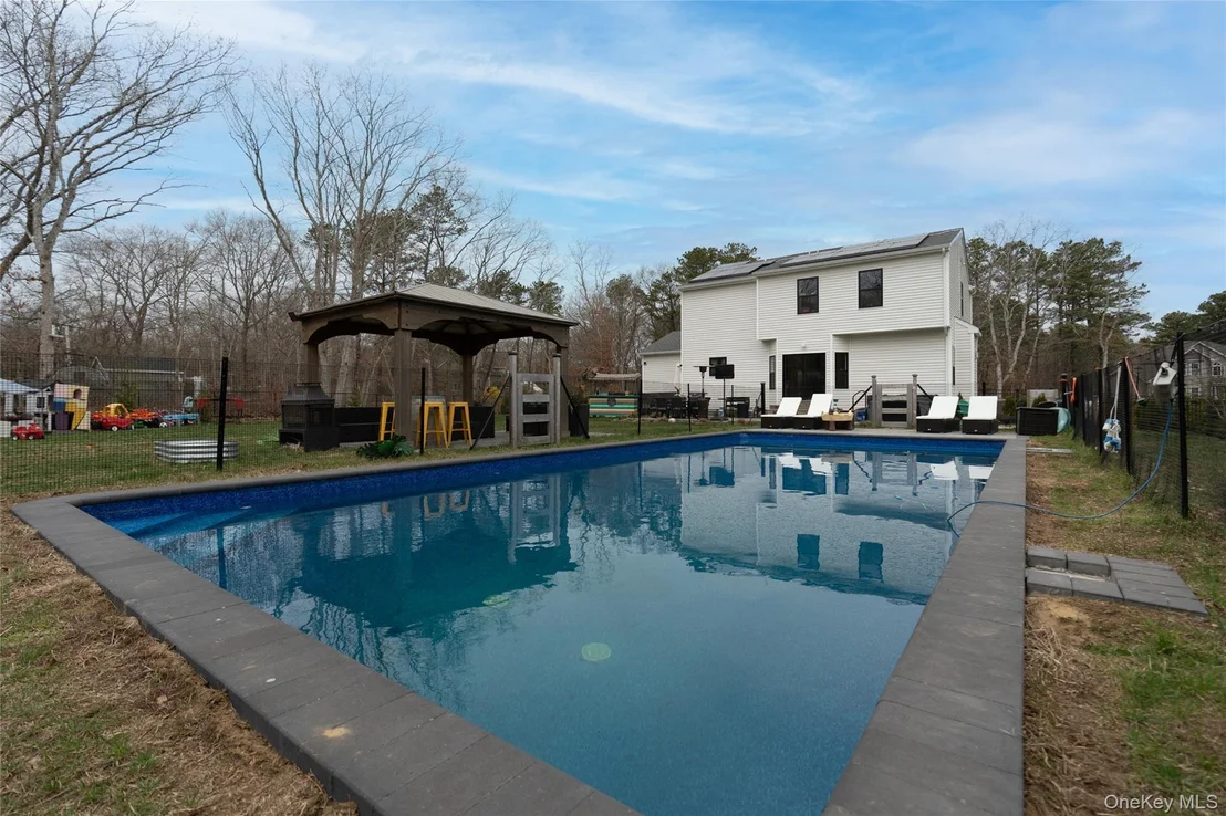 Photo of 140 Gull Dip Road