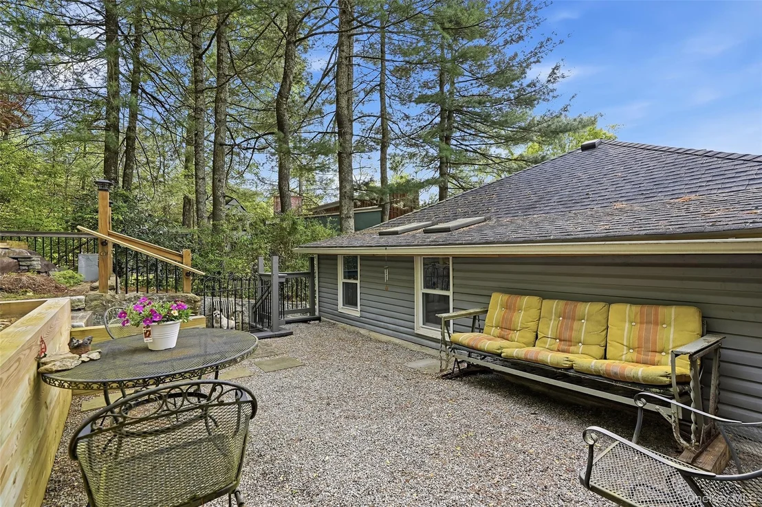 Photo of 40 Chippewa Road