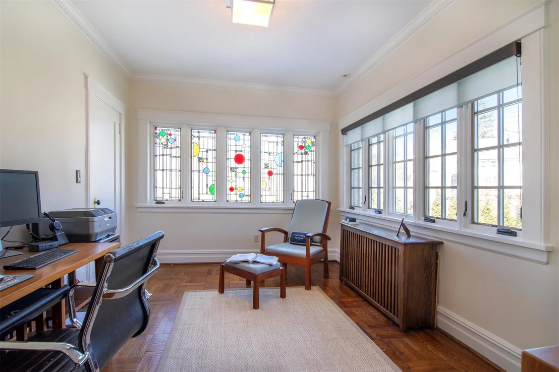Photo of 400 Highbrook Avenue