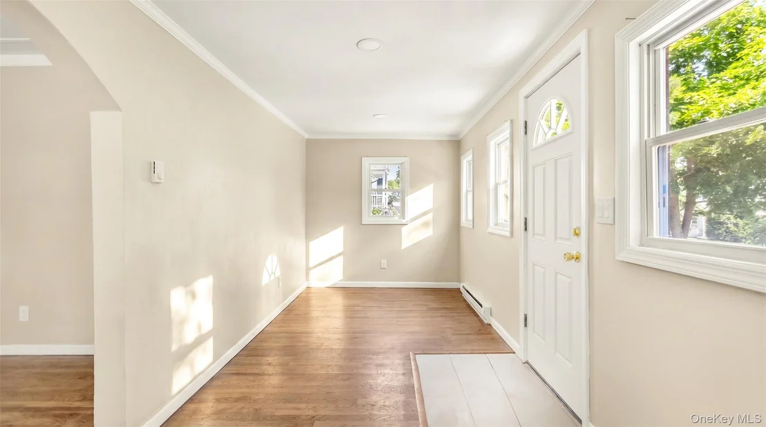 Photo of 82 Adirondack Drive