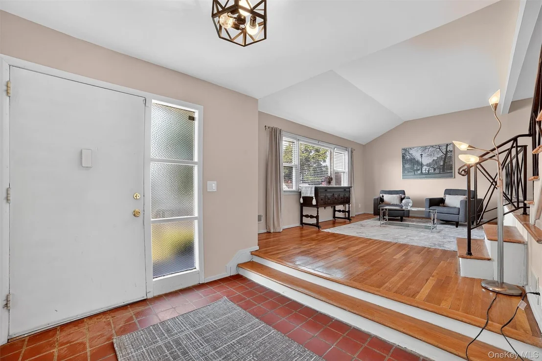 Photo of 14 Midway Road