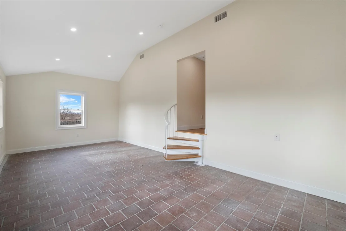 Photo of 16 Charles Place