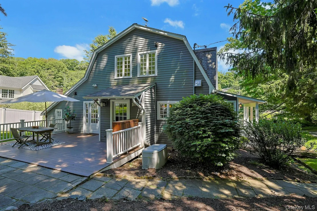 Photo of 65 Douglas Road